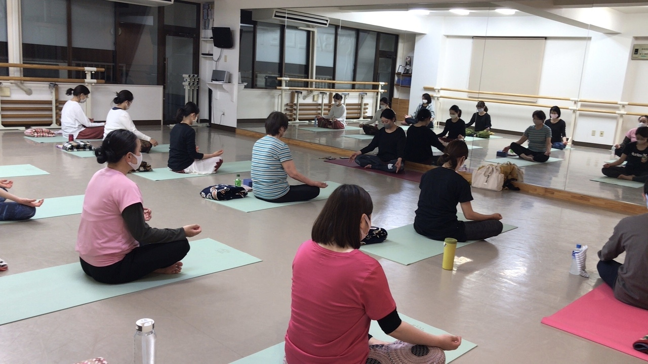 夜ヨガ 土曜日の夜 Coubic