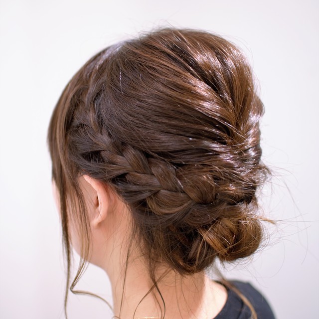ヘアアレンジ、ヘアセット+眉カット | DETECT (ディテクト) | 当日予約・直前予約 ポップコーン