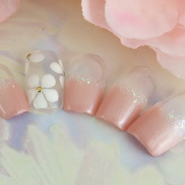 400種以上から選べるジェルアート10本★オフ込み★2 | NAIL SALON LaViVi 表参道店 (ネイルサロン ラヴィヴィ) | 当日予約・直前予約 ポップコーン