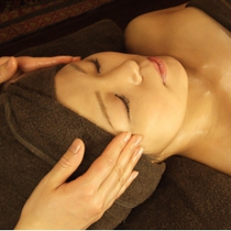 【小顔効果抜群★】フェイシャルデコルテ 50分コース*日本人女性スタッフが施術* | Relaxation Salon Oasis(リラクゼーションサロンオアシス) | 当日予約・直前予約 ポップコーン