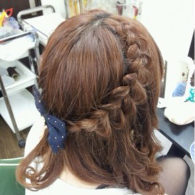 ☆『両サイド編み込み後ろ止め&コテ巻き』☆シンプル可愛い♪♪ | ヘアセット UP's(アップス)♪土日は朝8時から営業しています♪ | 当日予約・直前予約 ポップコーン