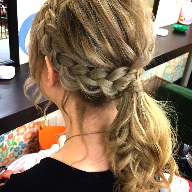 ★≪シンプル可愛い♪≫『編み込みローポニーテール♪』(注)このスタイル限定 | ヘアセット UP's(アップス)♪土日は朝8時から営業しています♪ | 当日予約・直前予約 ポップコーン