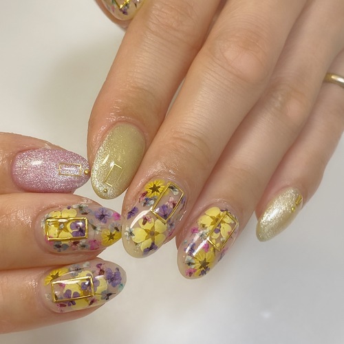 Nail Salon Cure Coubic