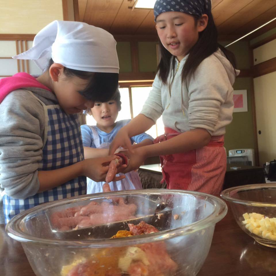 夏休み企画『ソーセージを作ろう!』in 黒部(朱孔蘭ハレとケ)