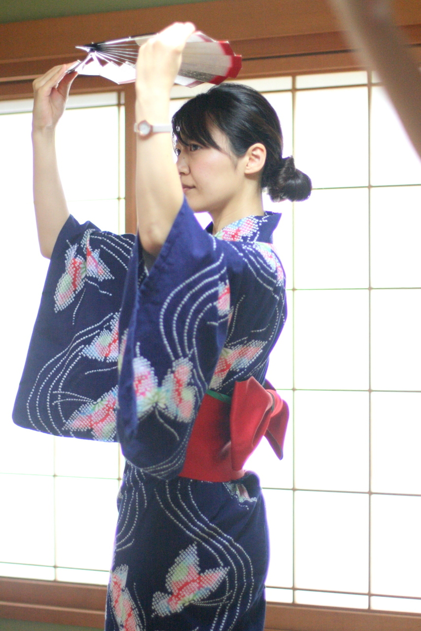 日本舞踊に学ぶ所作講座 -なでしこをどり塾-