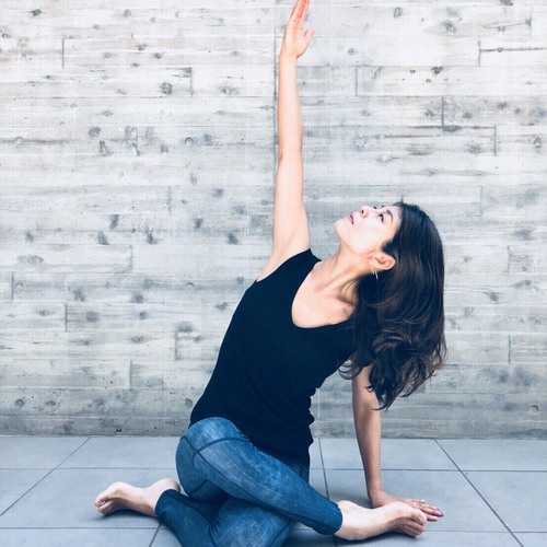 Anti aging Yoga(アンチエイジングヨガ)森初世