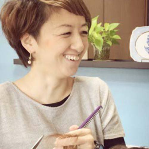 鹿野恵利子 (Beauty Consultant(ビューティーアドバイザー)