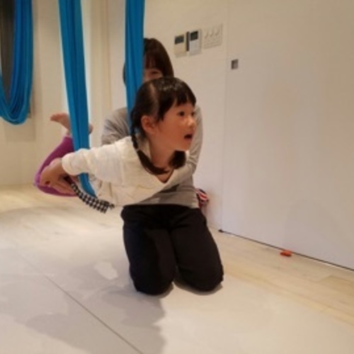 🌸周年イベント!「キッズエアリアルヨガ」 shiori