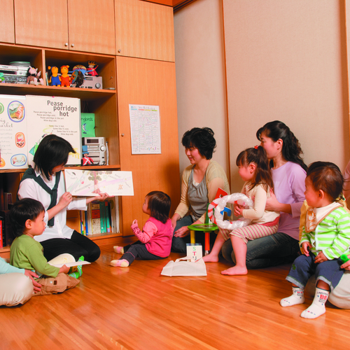 ☆11月☆ママとあそぼ!英語で遊ぼう~親子で楽しむ英語のわらべ歌とおはなし