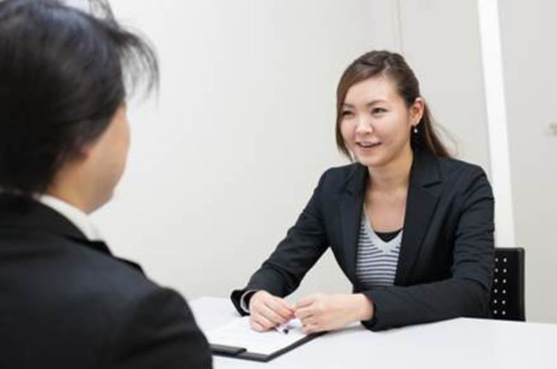 【夏休みまでに就職活動を終了させたい人限定!】 個別面談&求人紹介の申し込み