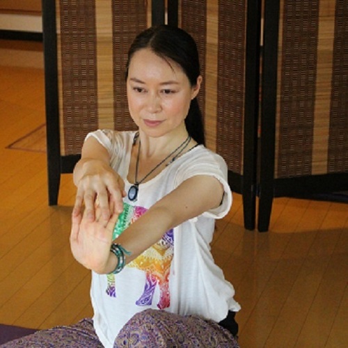 タイ式ヨガ ルーシーダットン レギュラーレッスンお申し込み