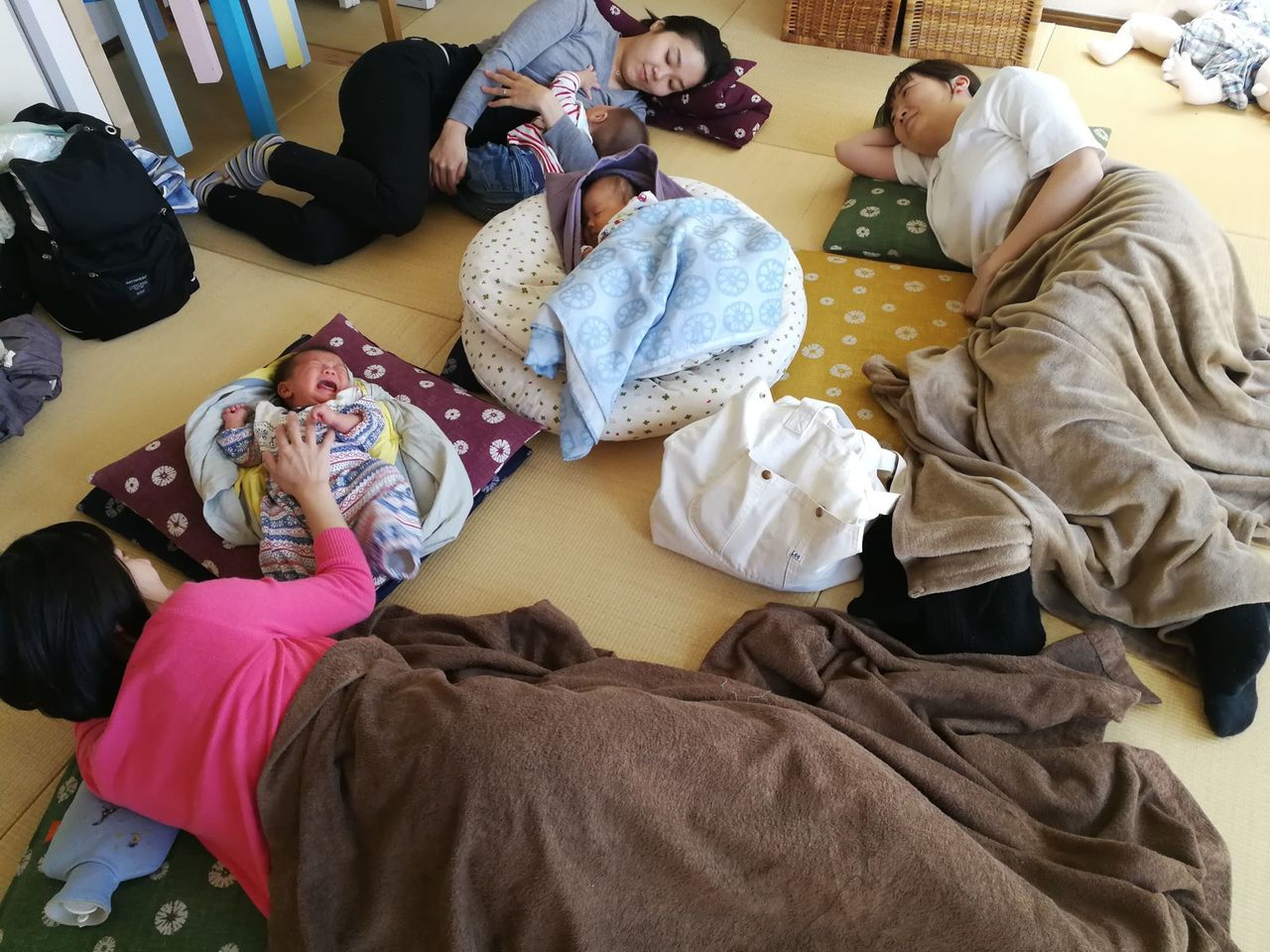 おやこの休み場 Umibe Cafe Coubic