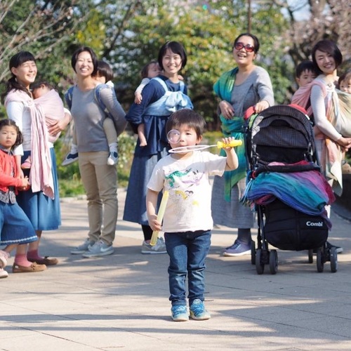 鎌倉のスタジオで赤ちゃんとの心地よい暮らしを知る一日〜「ふんわりすくすく赤ちゃん講座」&ベビーウェアリングサロン