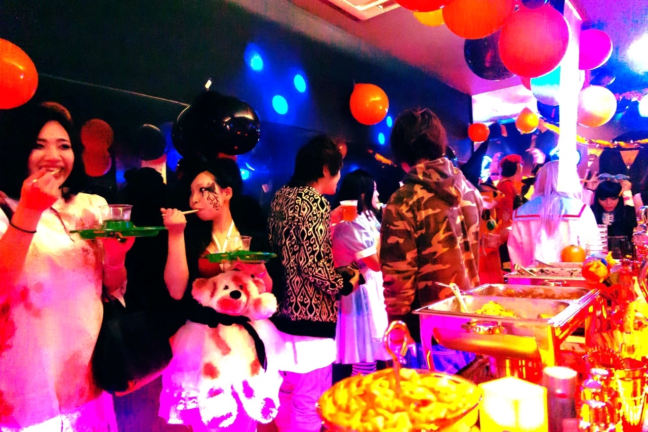 10月21日(土) HALLOWEENPARTY @ FAT CATS 🎃👻😺【予約必須】