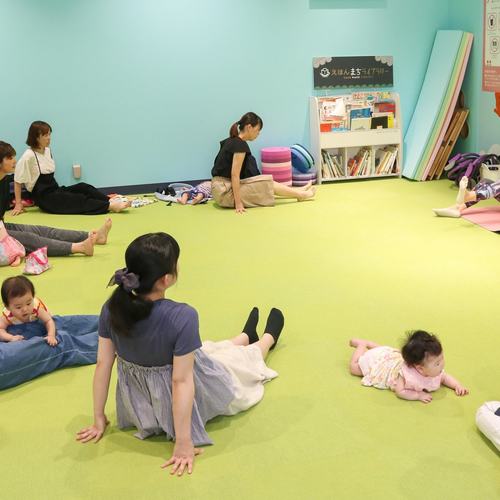 【つどいのひろば】子育て中のママが気軽に参加できるママのための体操