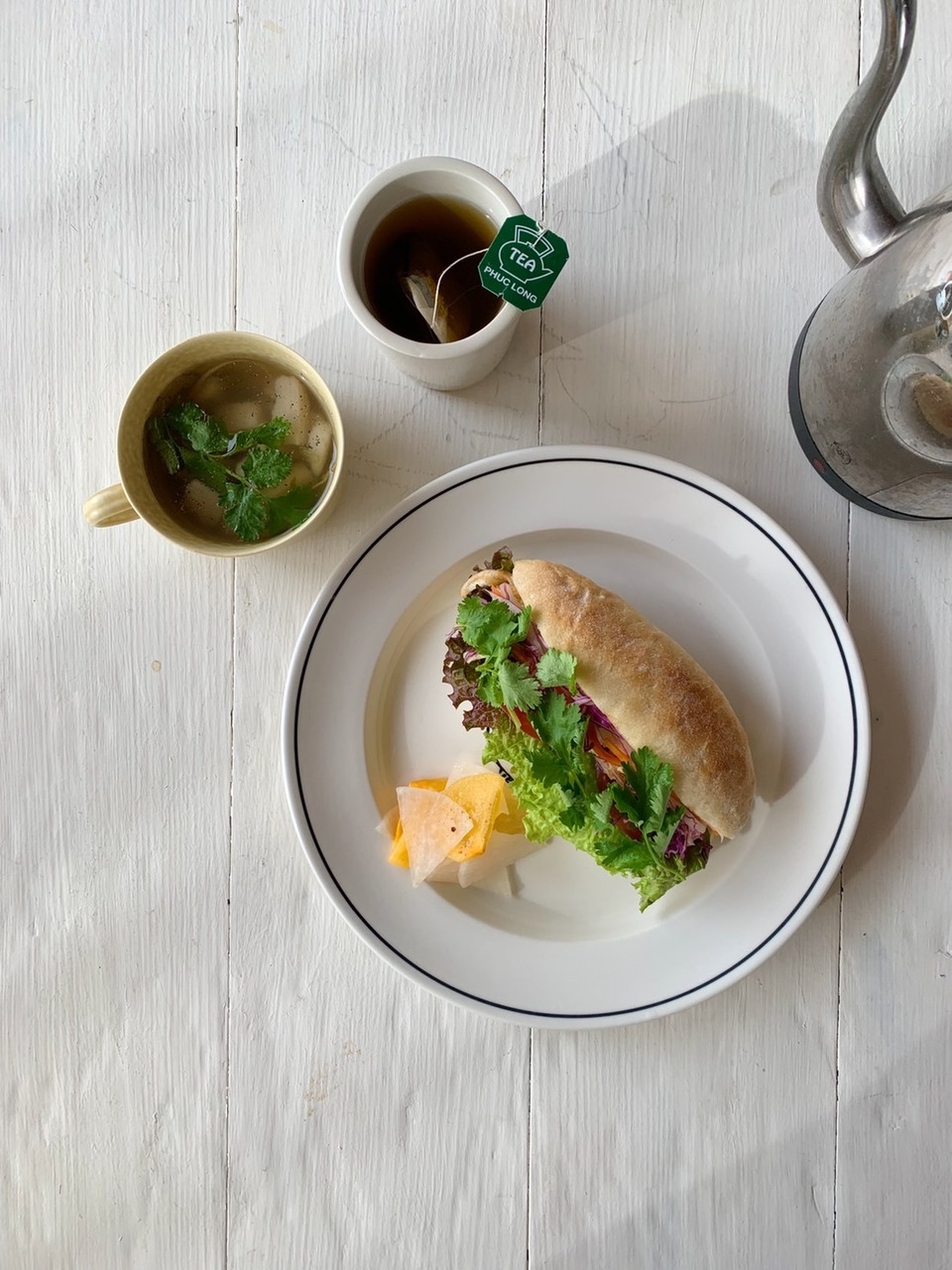 Aセット チキンのジューシーバインミー パクチージェノベーゼソース Coubic