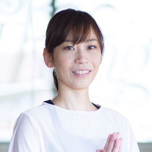 やさしいパワーヨガ AYUMI (代行)