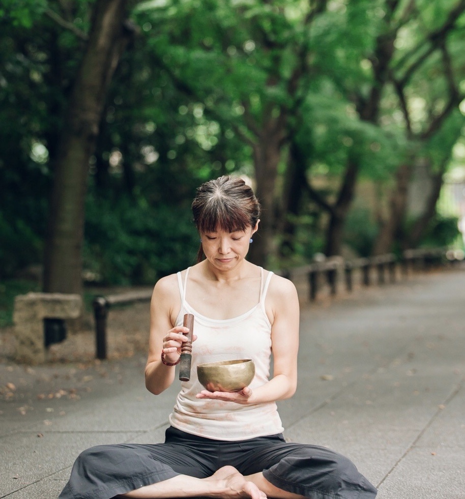 Studio お仕事帰りのディープリラックスヨガ 75分 講師 大河内友美 Coubic