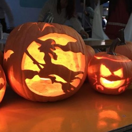 本物のカボチャをくりぬいて作る”ハロウィンかぼちゃ”「ジャックオランタン」作り【世田谷】2019年10月27日 |(日)