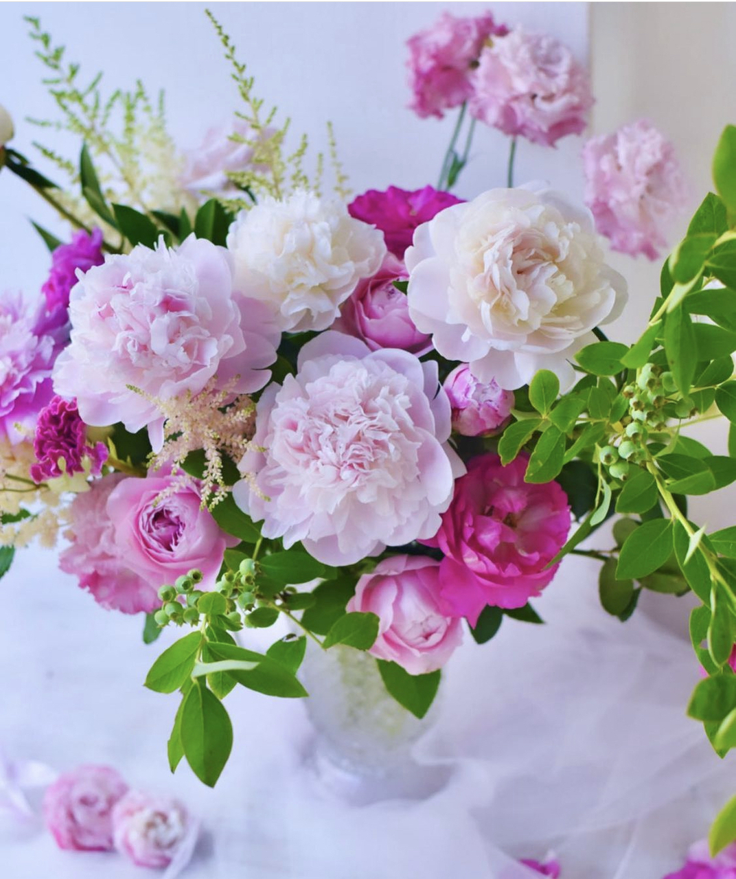 ２２年６月 生花 芍薬希望 6月をフローラフローラのピンクの花たちで Coubic