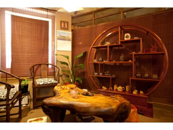 知足常楽 銀座店 東銀座から分1分 23時まで営業 Coubic